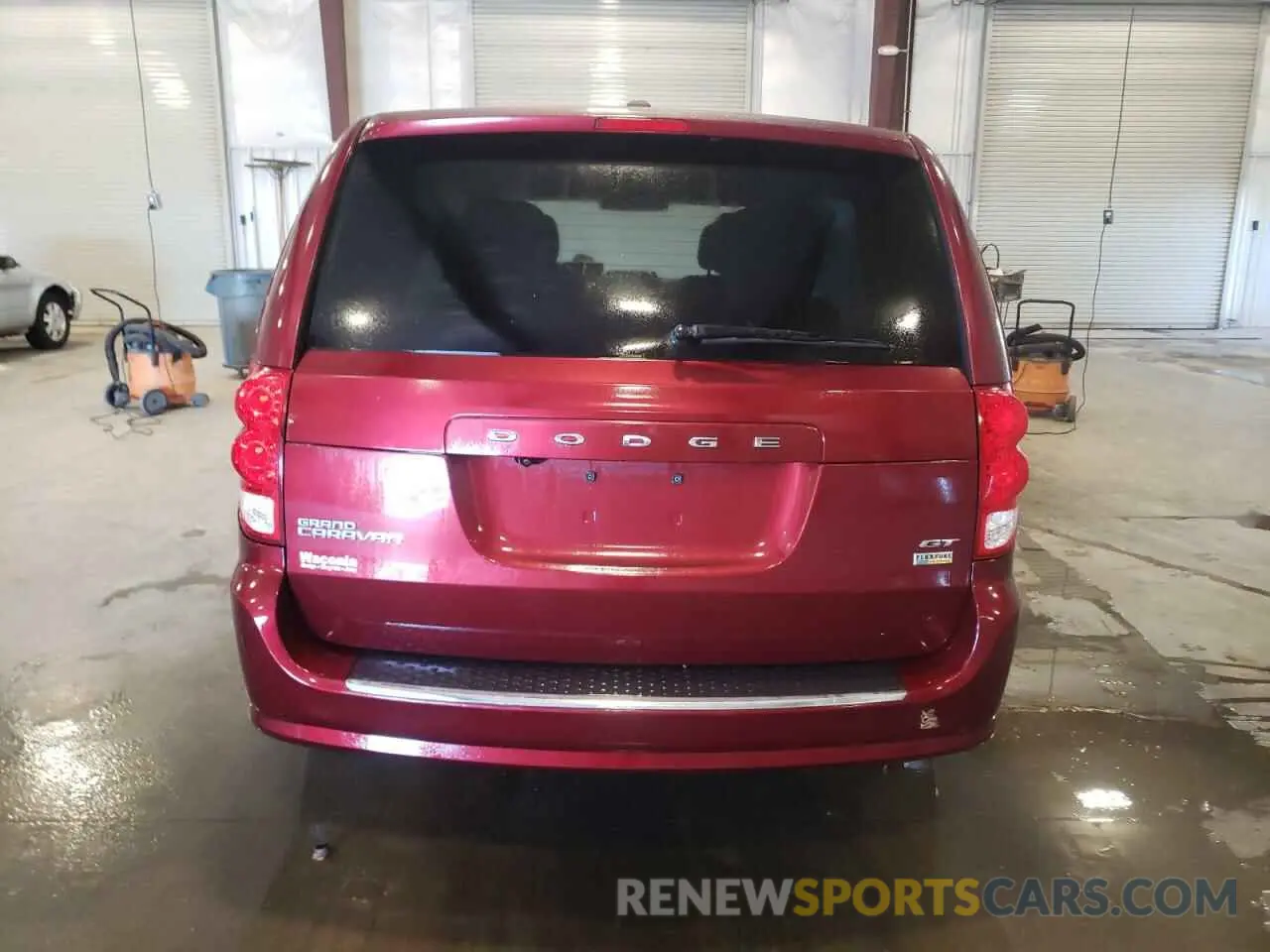 6 Photograph of a damaged car 2C4RDGEG3KR533592 DODGE CARAVAN 2019
