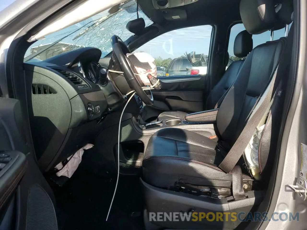 7 Photograph of a damaged car 2C4RDGEG3KR565202 DODGE CARAVAN 2019