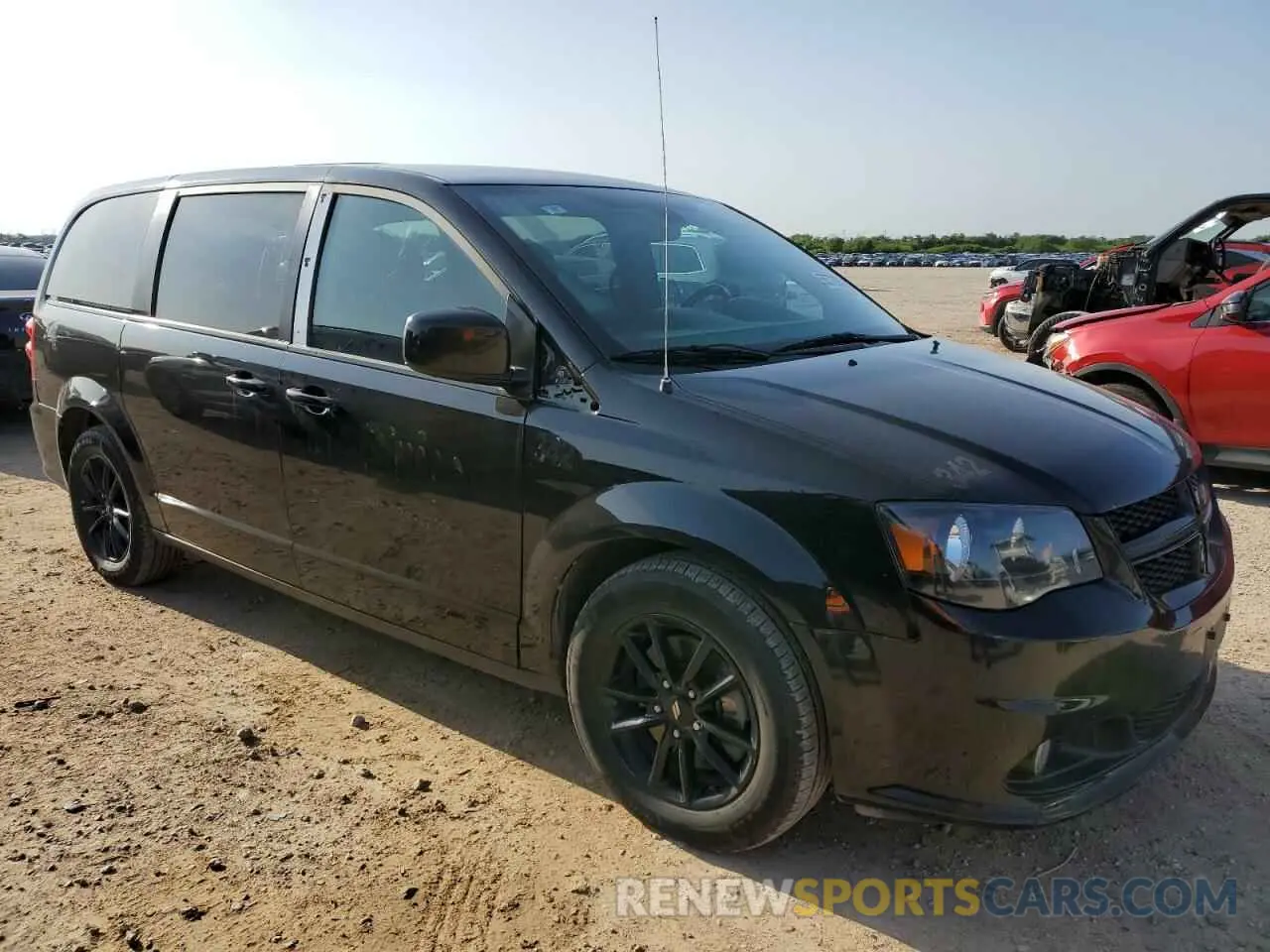 4 Photograph of a damaged car 2C4RDGEG3KR670063 DODGE CARAVAN 2019