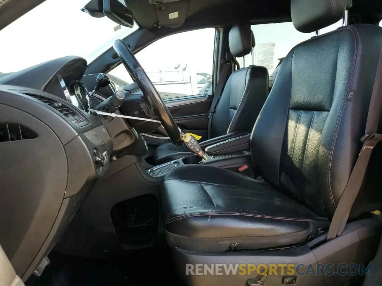7 Photograph of a damaged car 2C4RDGEG3KR670063 DODGE CARAVAN 2019