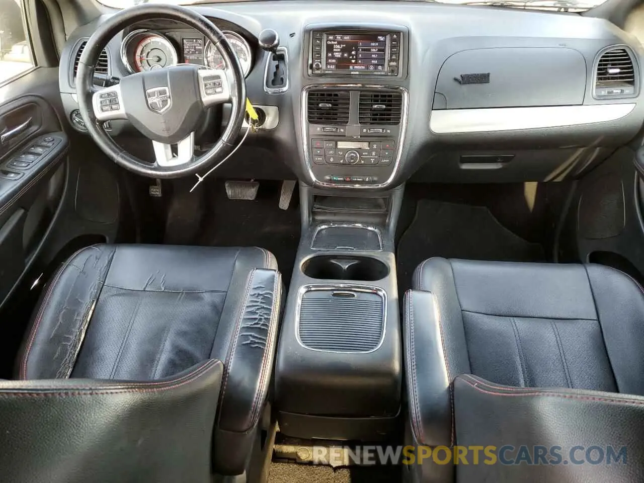 8 Photograph of a damaged car 2C4RDGEG3KR670063 DODGE CARAVAN 2019