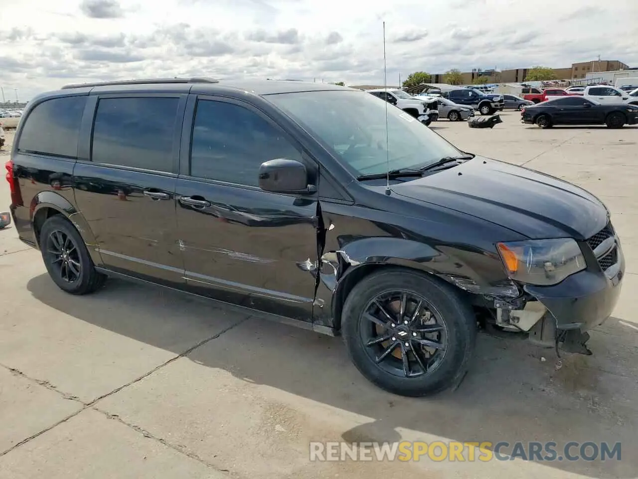 4 Photograph of a damaged car 2C4RDGEG3KR676820 DODGE CARAVAN 2019
