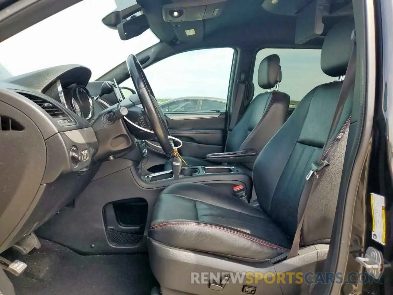 7 Photograph of a damaged car 2C4RDGEG3KR676820 DODGE CARAVAN 2019
