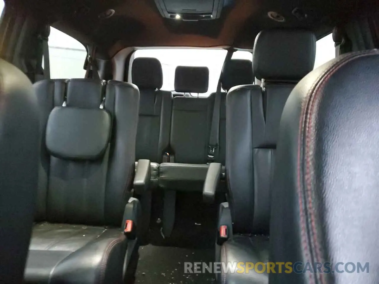 10 Photograph of a damaged car 2C4RDGEG3KR687672 DODGE CARAVAN 2019