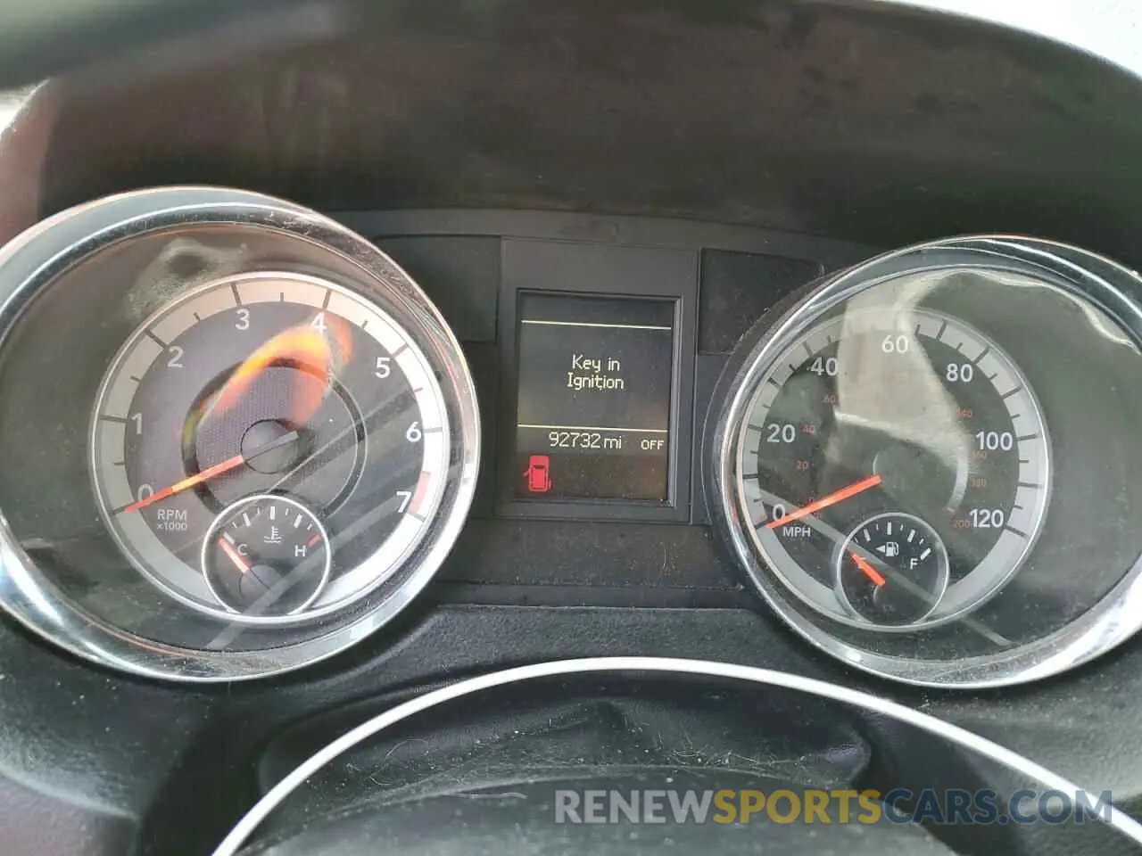 9 Photograph of a damaged car 2C4RDGEG3KR743769 DODGE CARAVAN 2019
