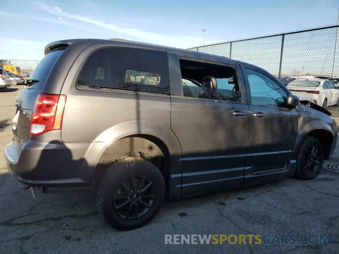 3 Photograph of a damaged car 2C4RDGEG3KR788839 DODGE CARAVAN 2019