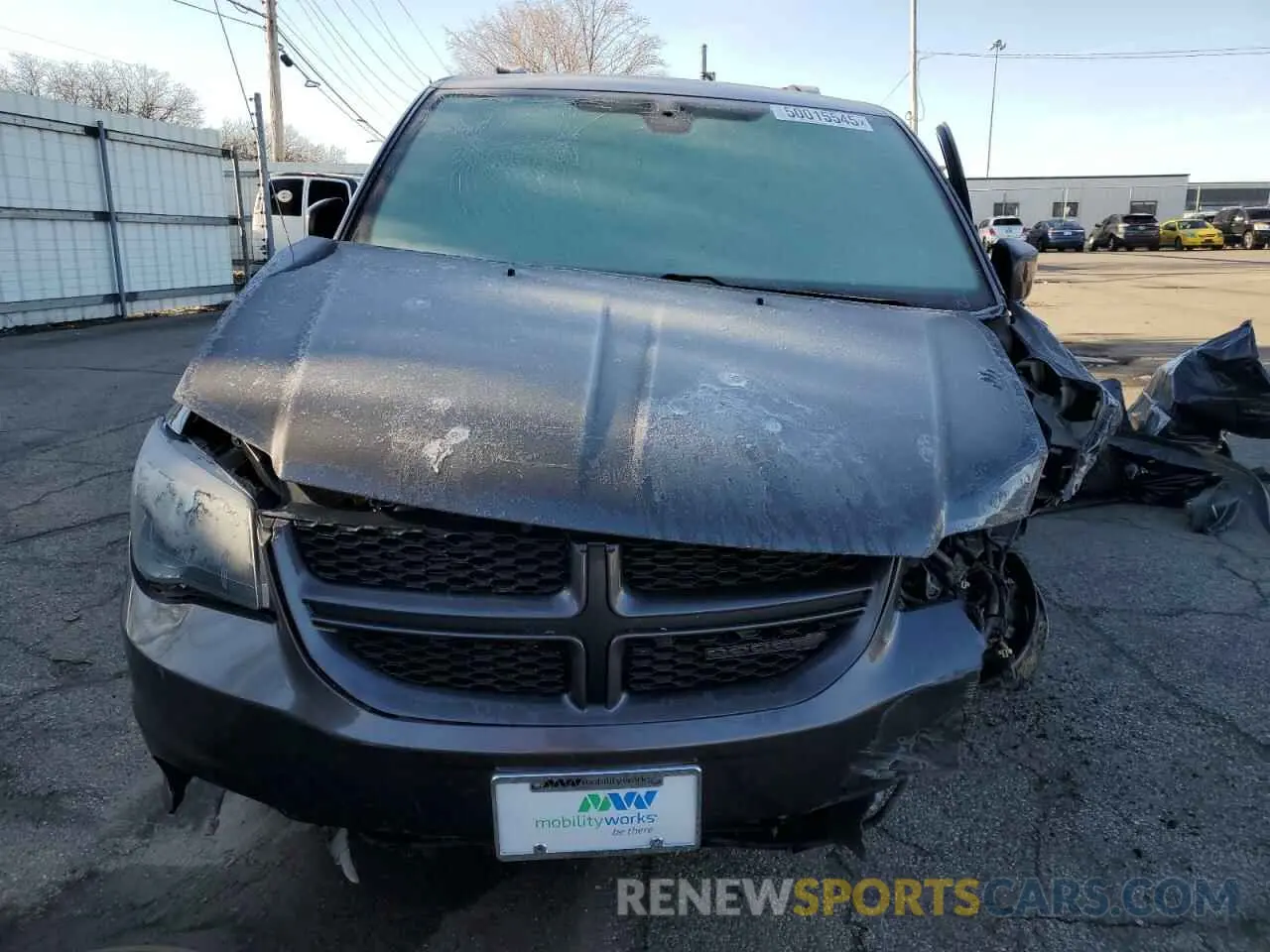 5 Photograph of a damaged car 2C4RDGEG3KR788839 DODGE CARAVAN 2019