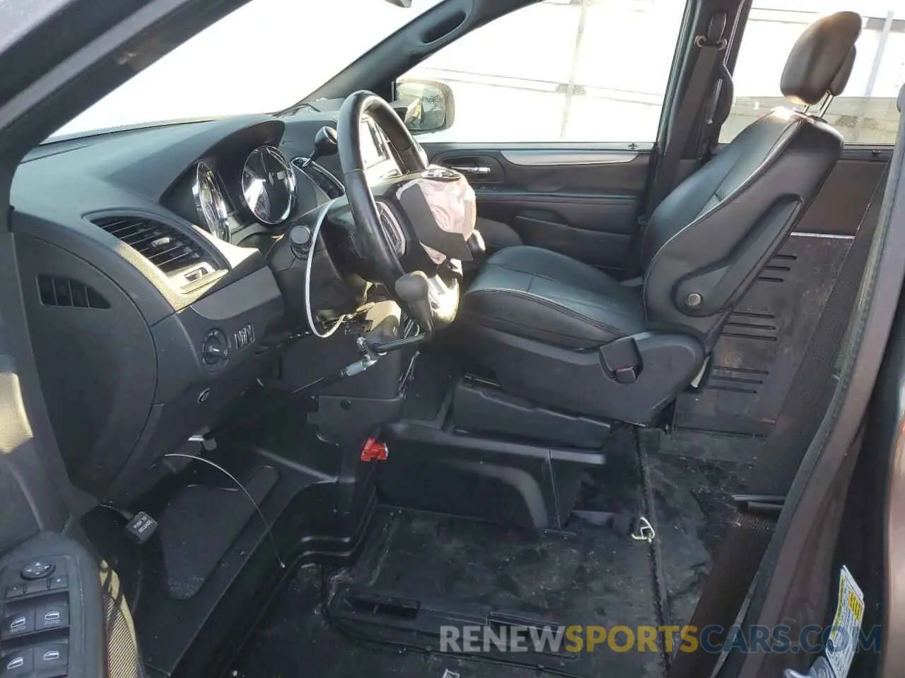 7 Photograph of a damaged car 2C4RDGEG3KR788839 DODGE CARAVAN 2019