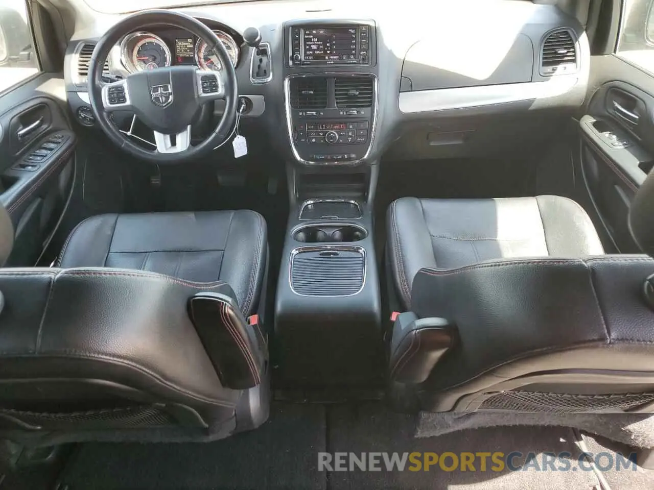 8 Photograph of a damaged car 2C4RDGEG4KR536257 DODGE CARAVAN 2019