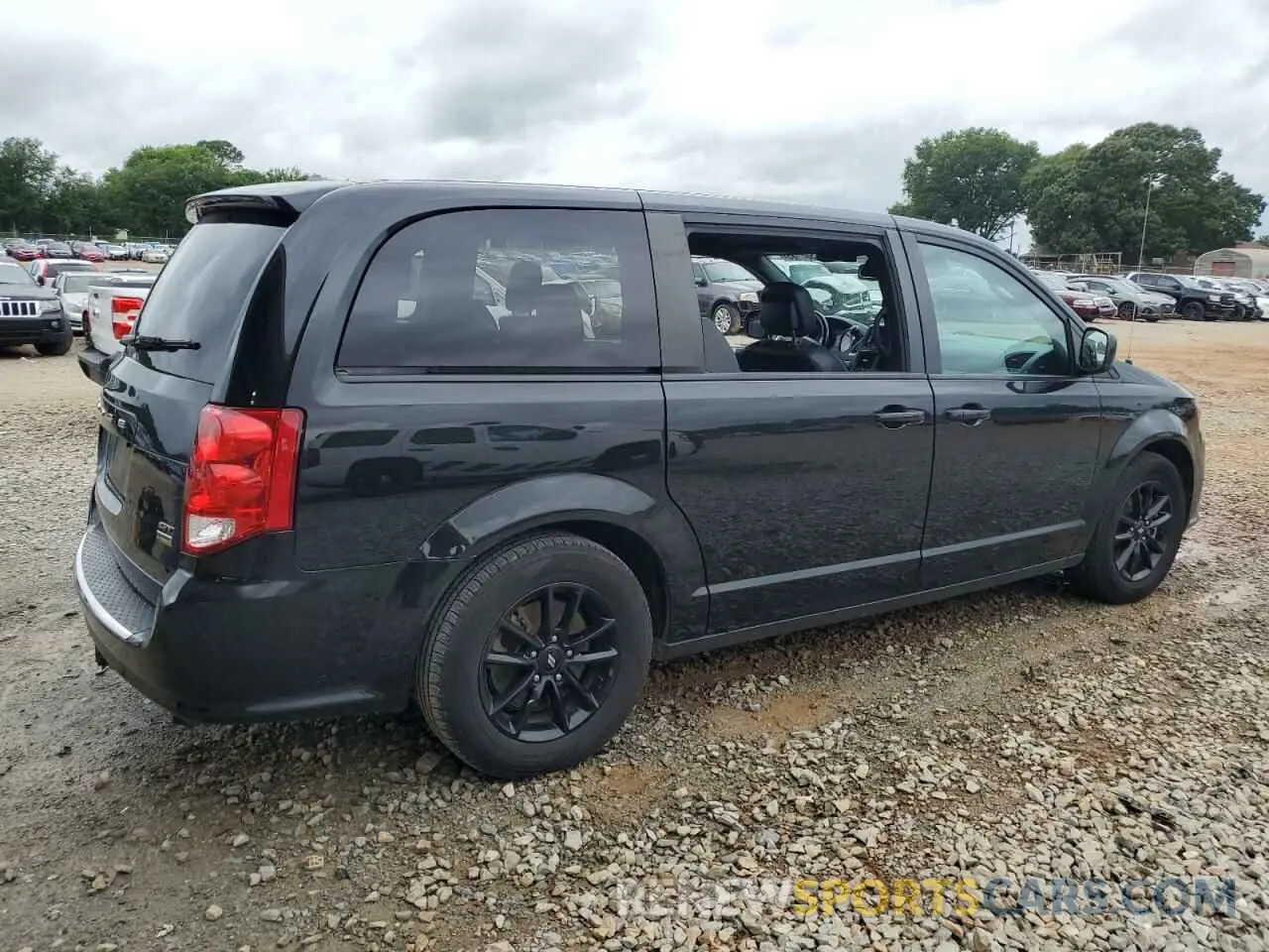 3 Photograph of a damaged car 2C4RDGEG4KR670170 DODGE CARAVAN 2019