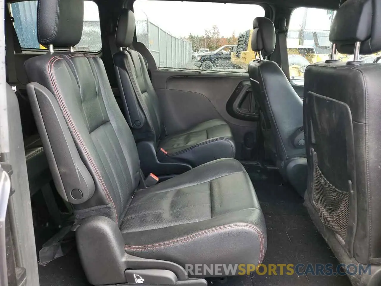 11 Photograph of a damaged car 2C4RDGEG4KR693089 DODGE CARAVAN 2019