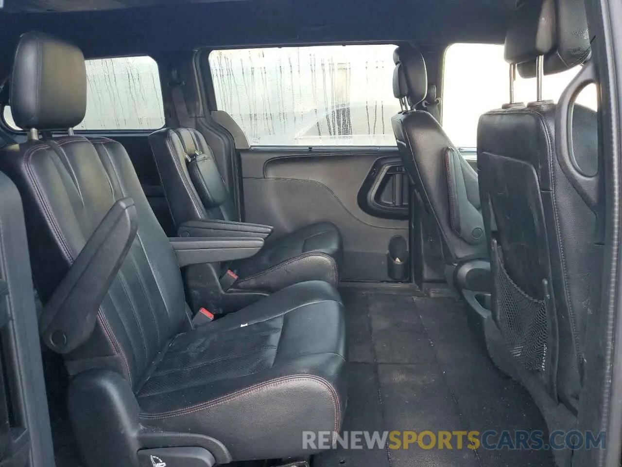 11 Photograph of a damaged car 2C4RDGEG4KR716872 DODGE CARAVAN 2019