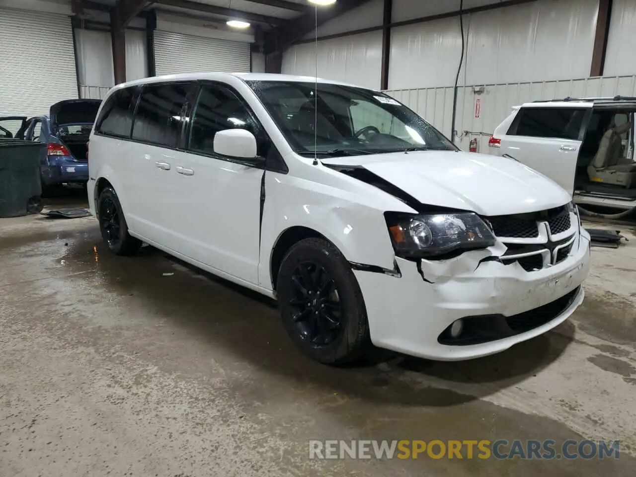 4 Photograph of a damaged car 2C4RDGEG4KR770060 DODGE CARAVAN 2019