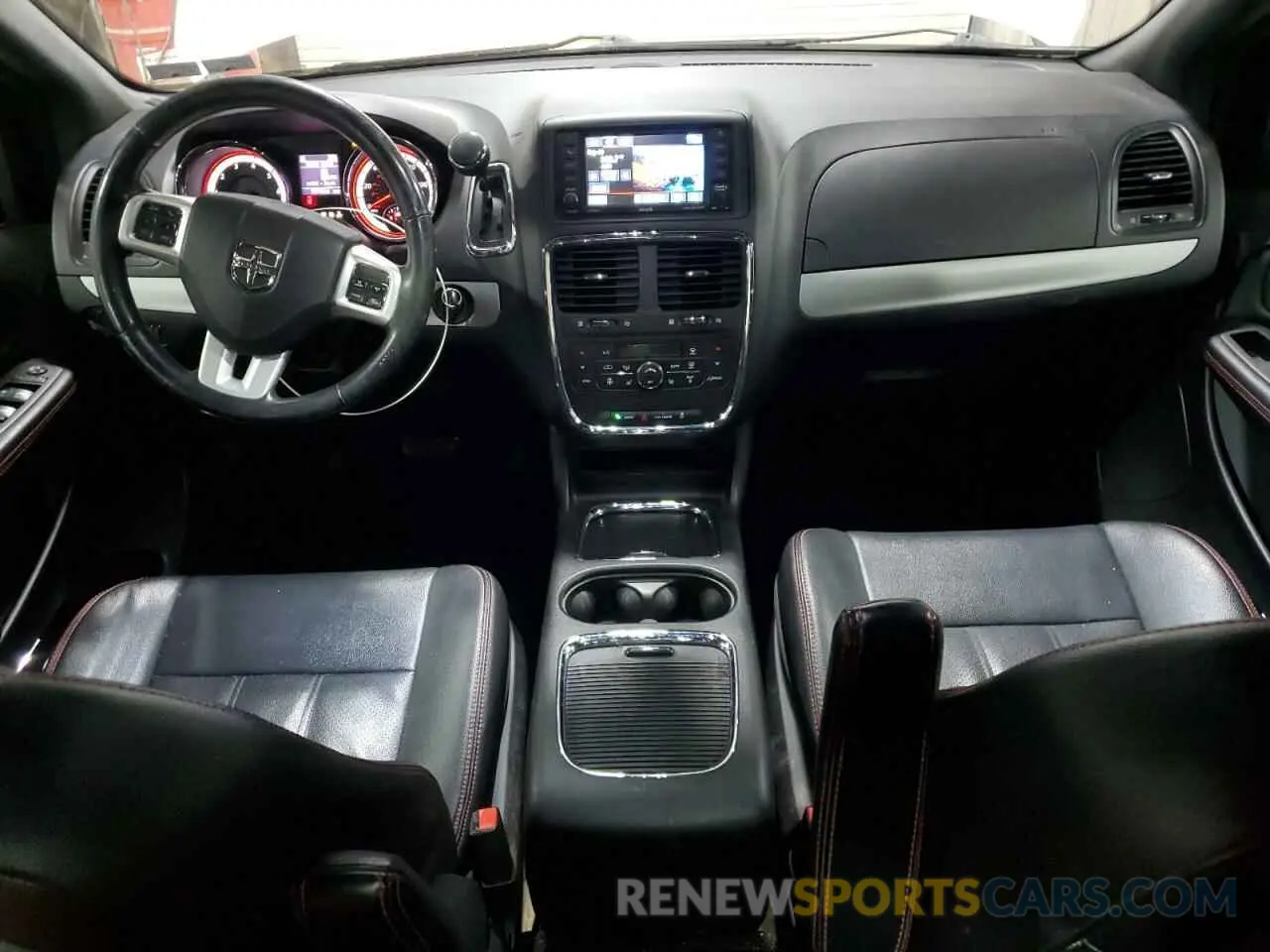 8 Photograph of a damaged car 2C4RDGEG4KR770060 DODGE CARAVAN 2019