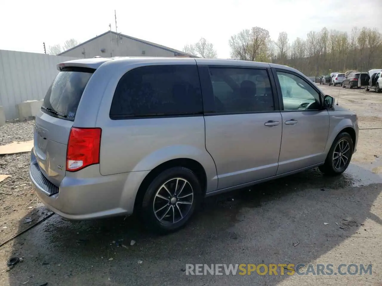 3 Photograph of a damaged car 2C4RDGEG5KR641471 DODGE CARAVAN 2019