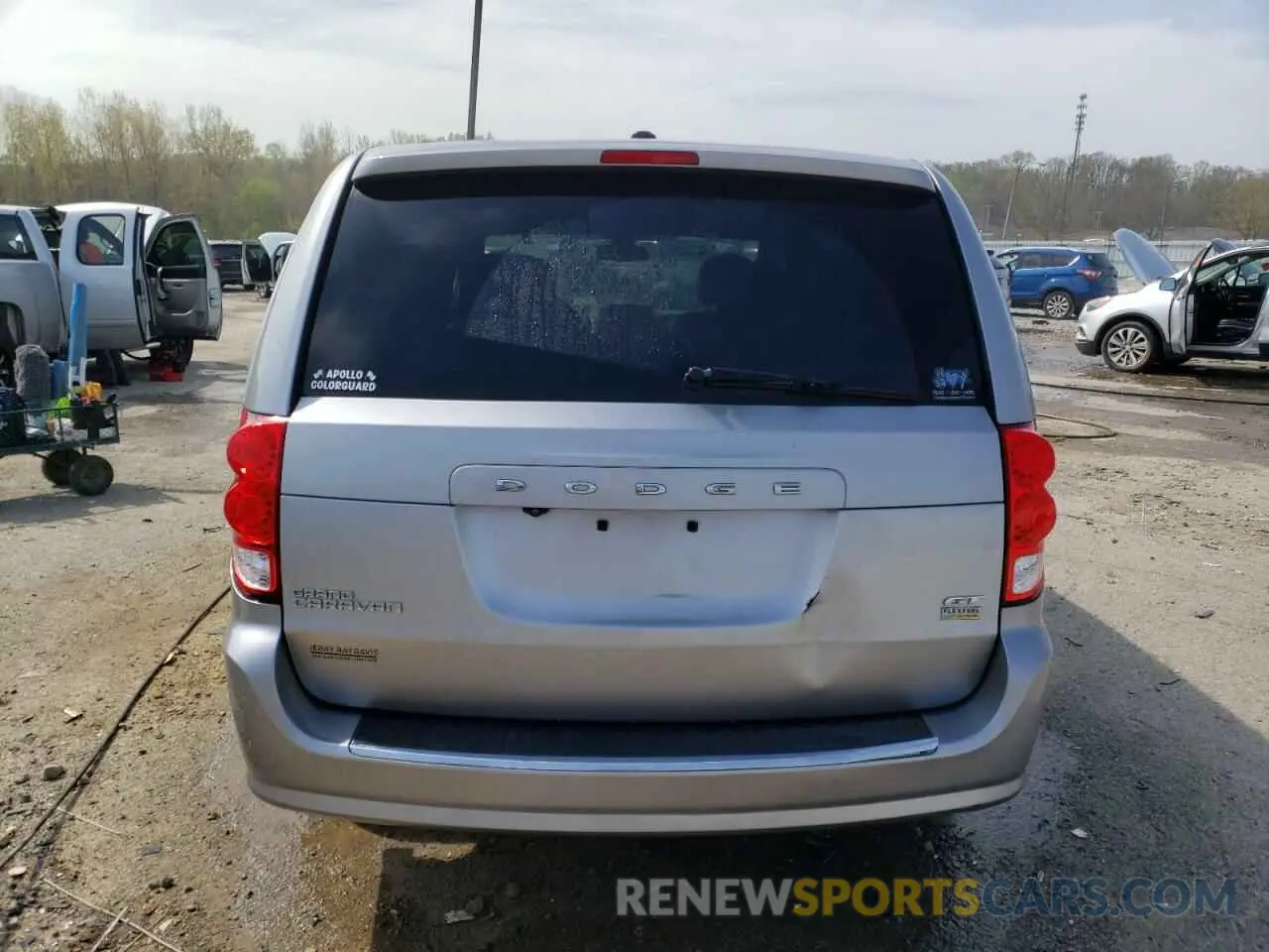 6 Photograph of a damaged car 2C4RDGEG5KR641471 DODGE CARAVAN 2019