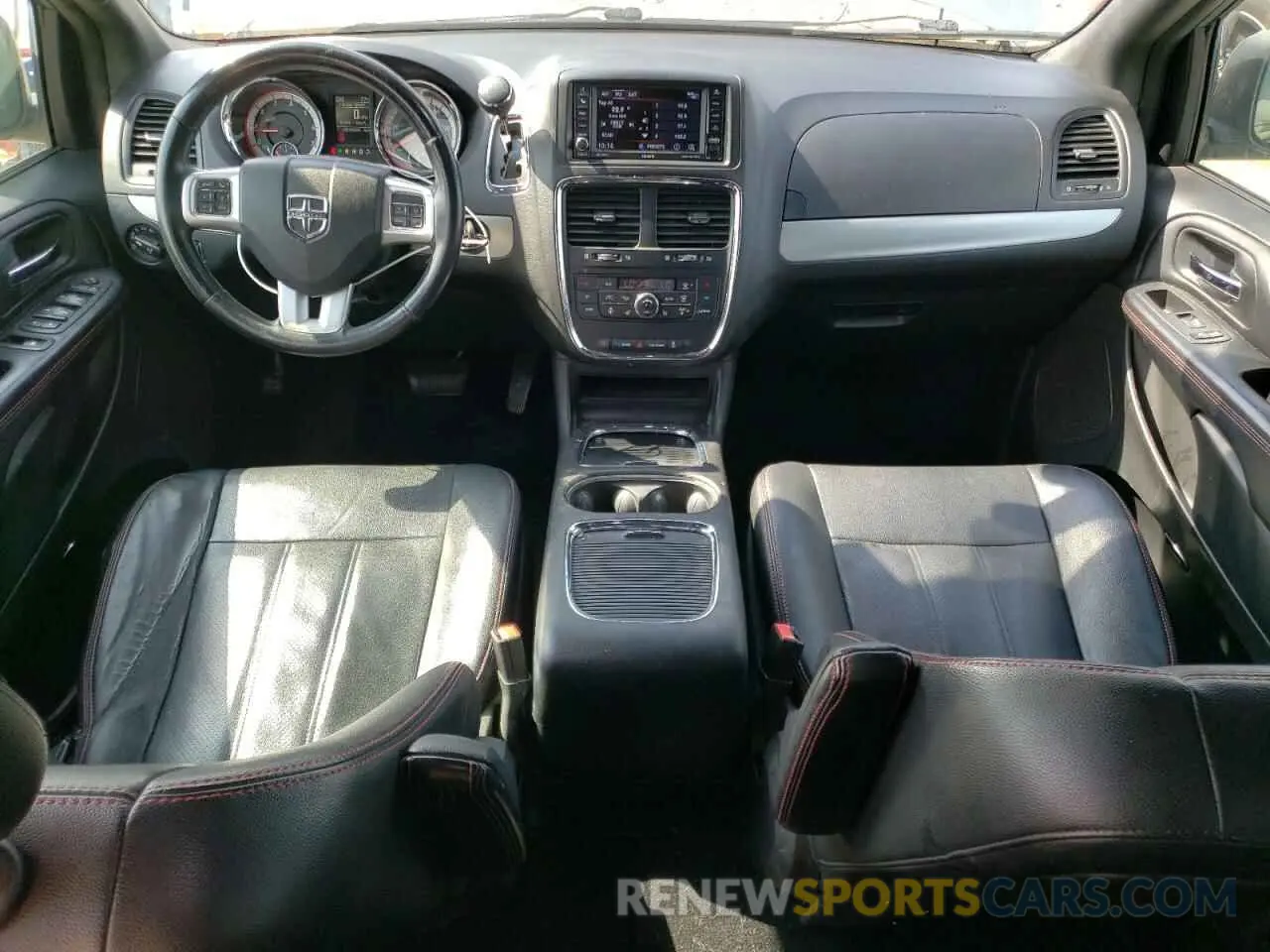 8 Photograph of a damaged car 2C4RDGEG5KR641471 DODGE CARAVAN 2019