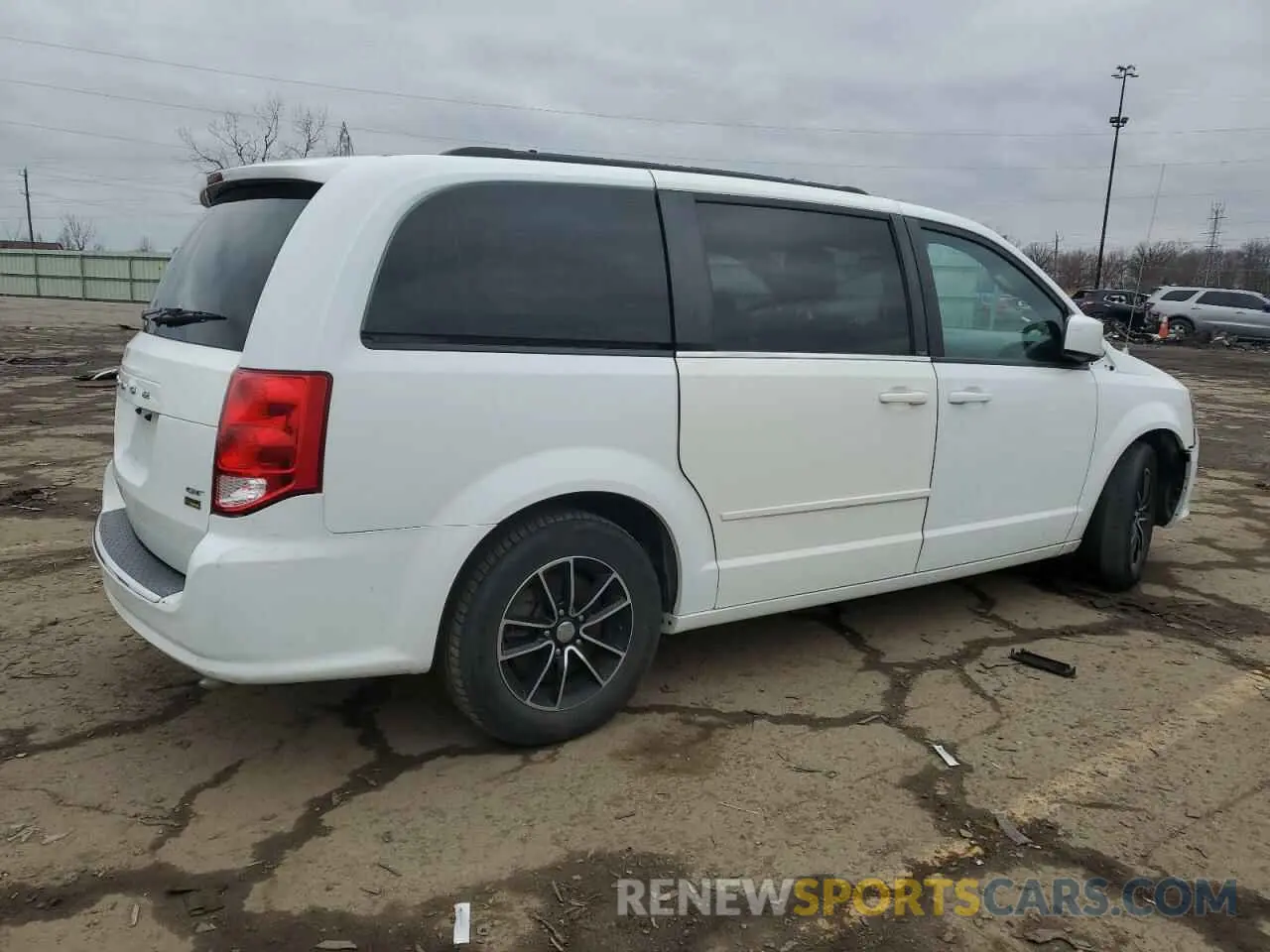 3 Photograph of a damaged car 2C4RDGEG5KR648341 DODGE CARAVAN 2019
