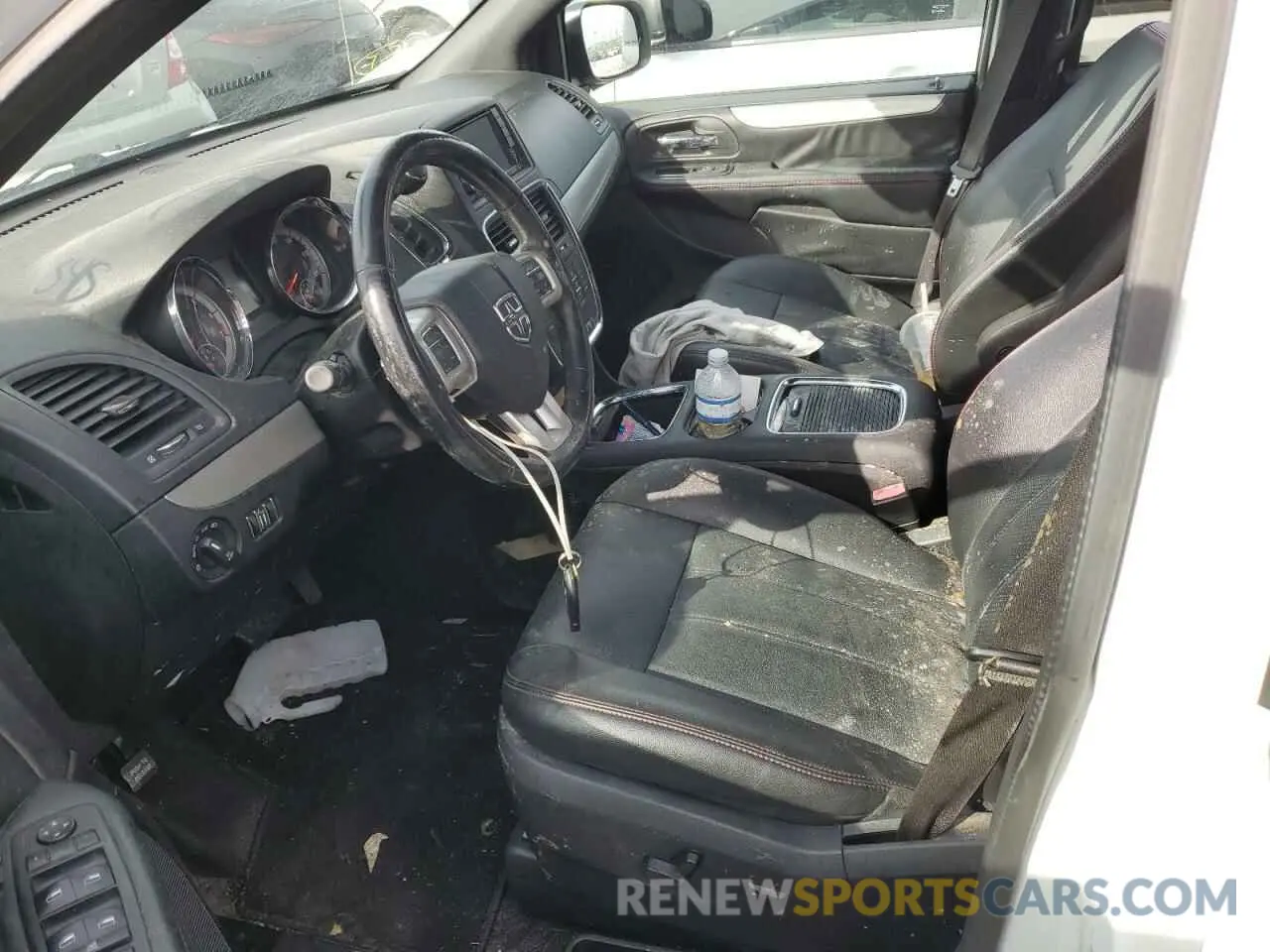 7 Photograph of a damaged car 2C4RDGEG5KR737150 DODGE CARAVAN 2019