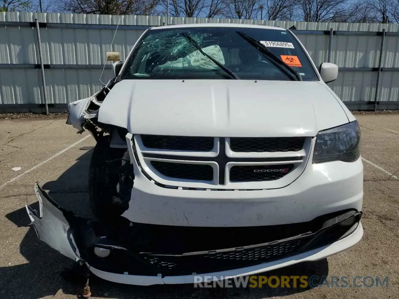 5 Photograph of a damaged car 2C4RDGEG5KR750061 DODGE CARAVAN 2019
