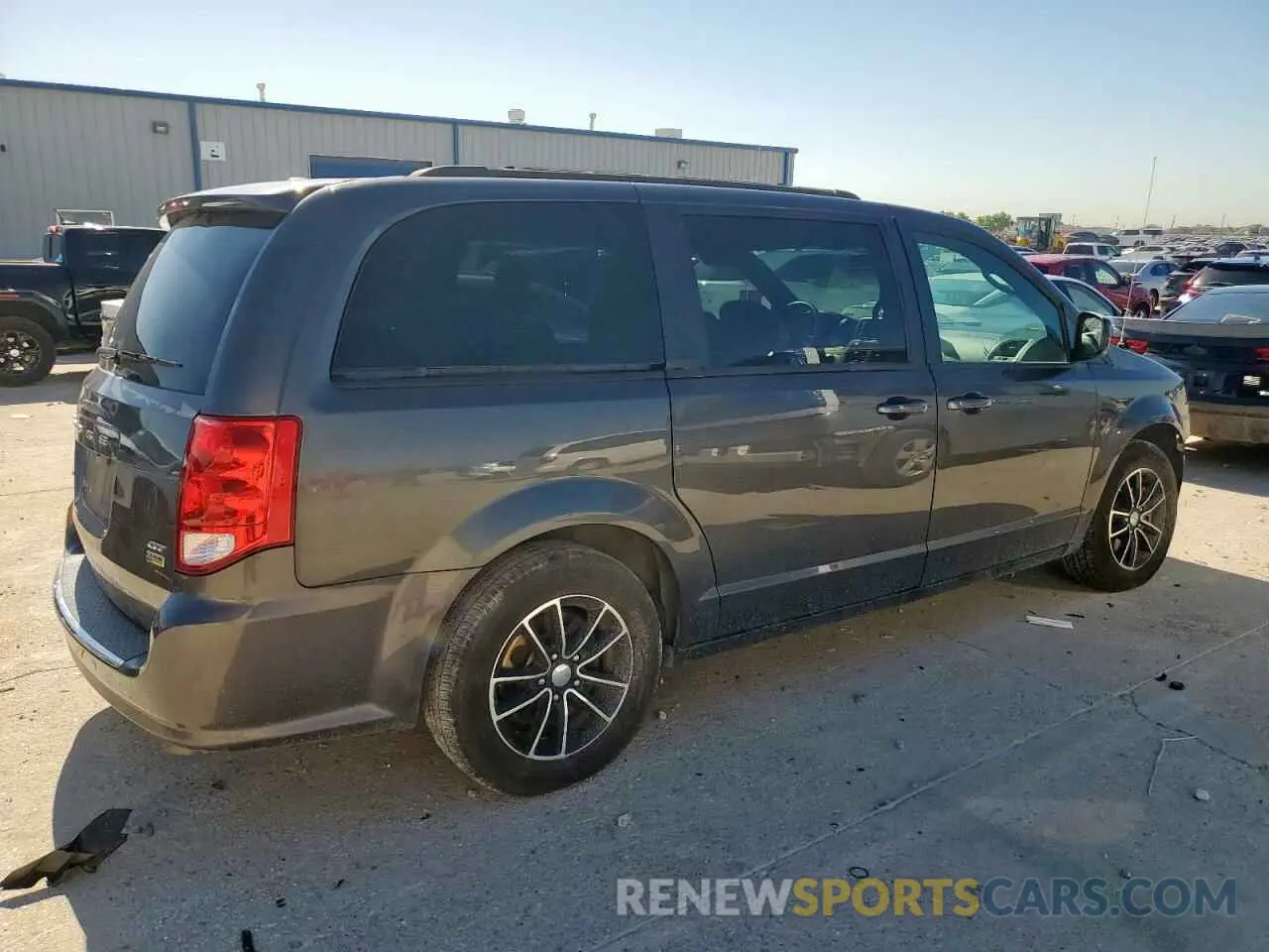3 Photograph of a damaged car 2C4RDGEG6KR600654 DODGE CARAVAN 2019
