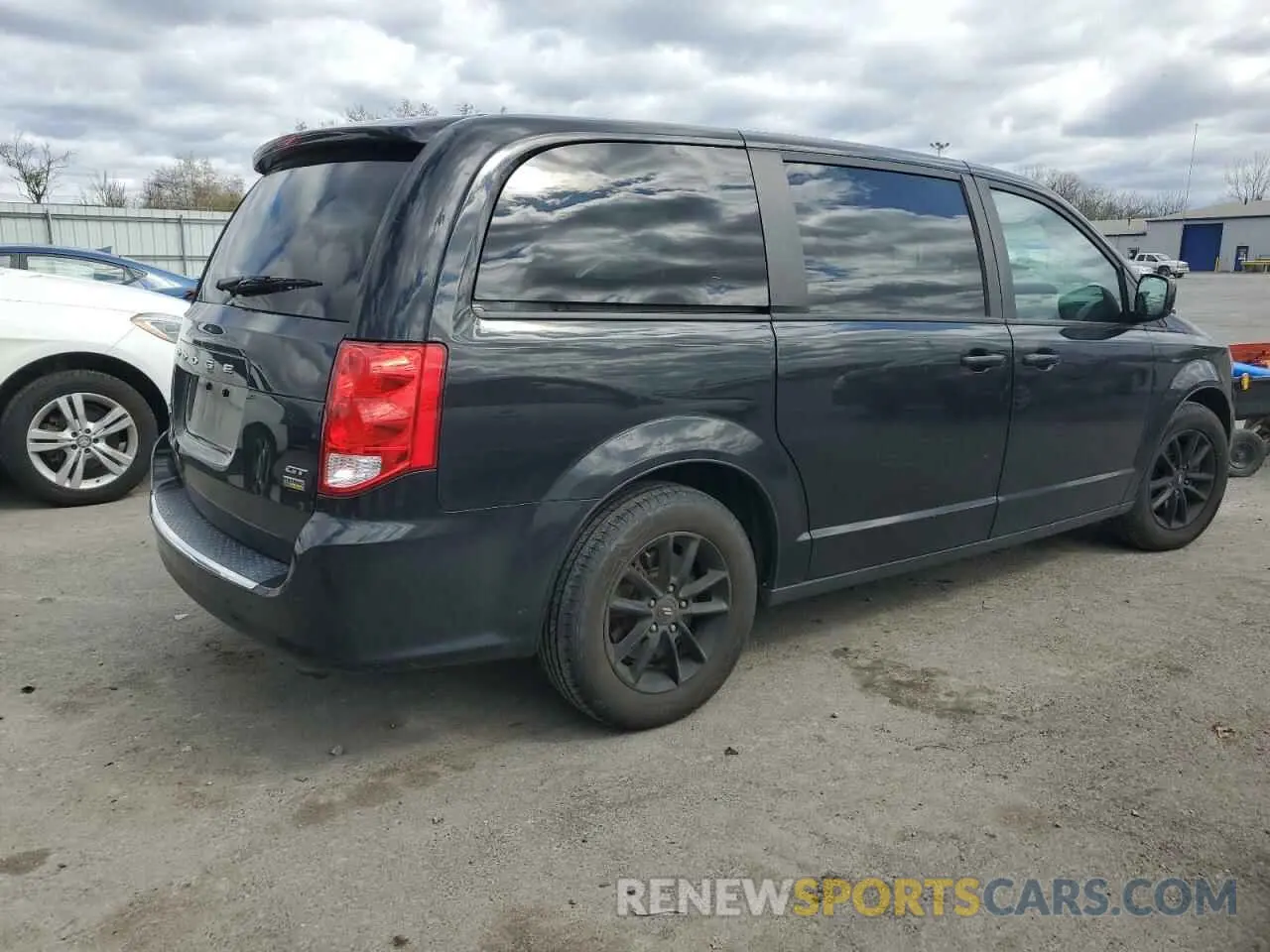 3 Photograph of a damaged car 2C4RDGEG6KR676035 DODGE CARAVAN 2019