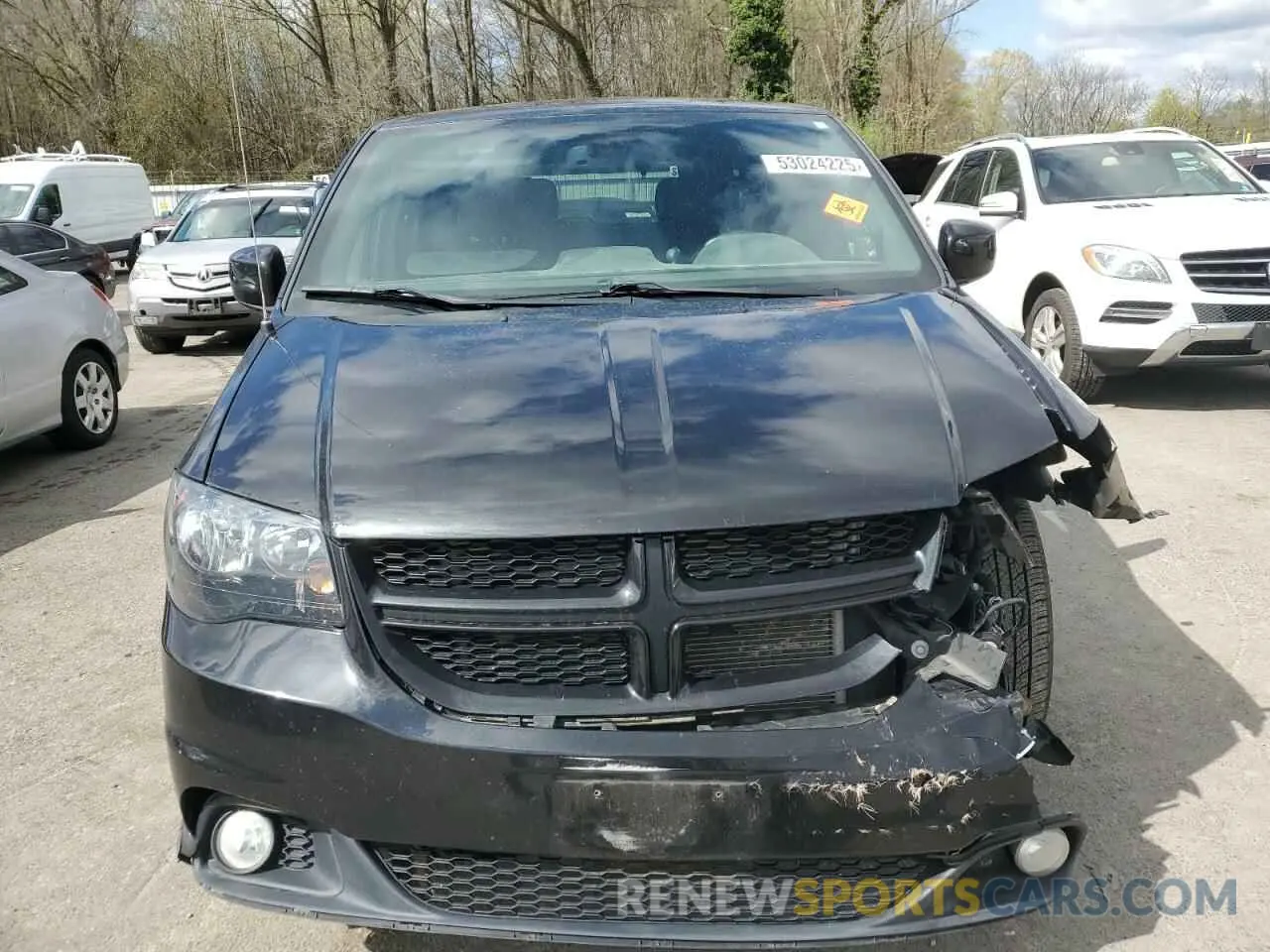 5 Photograph of a damaged car 2C4RDGEG6KR676035 DODGE CARAVAN 2019