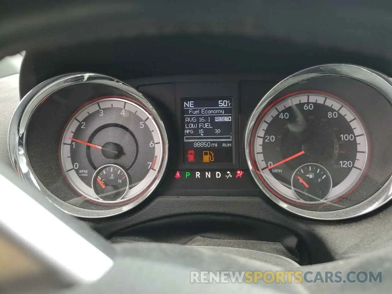 9 Photograph of a damaged car 2C4RDGEG6KR676035 DODGE CARAVAN 2019