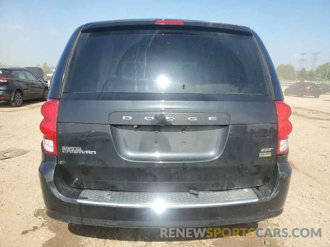 6 Photograph of a damaged car 2C4RDGEG6KR742504 DODGE CARAVAN 2019