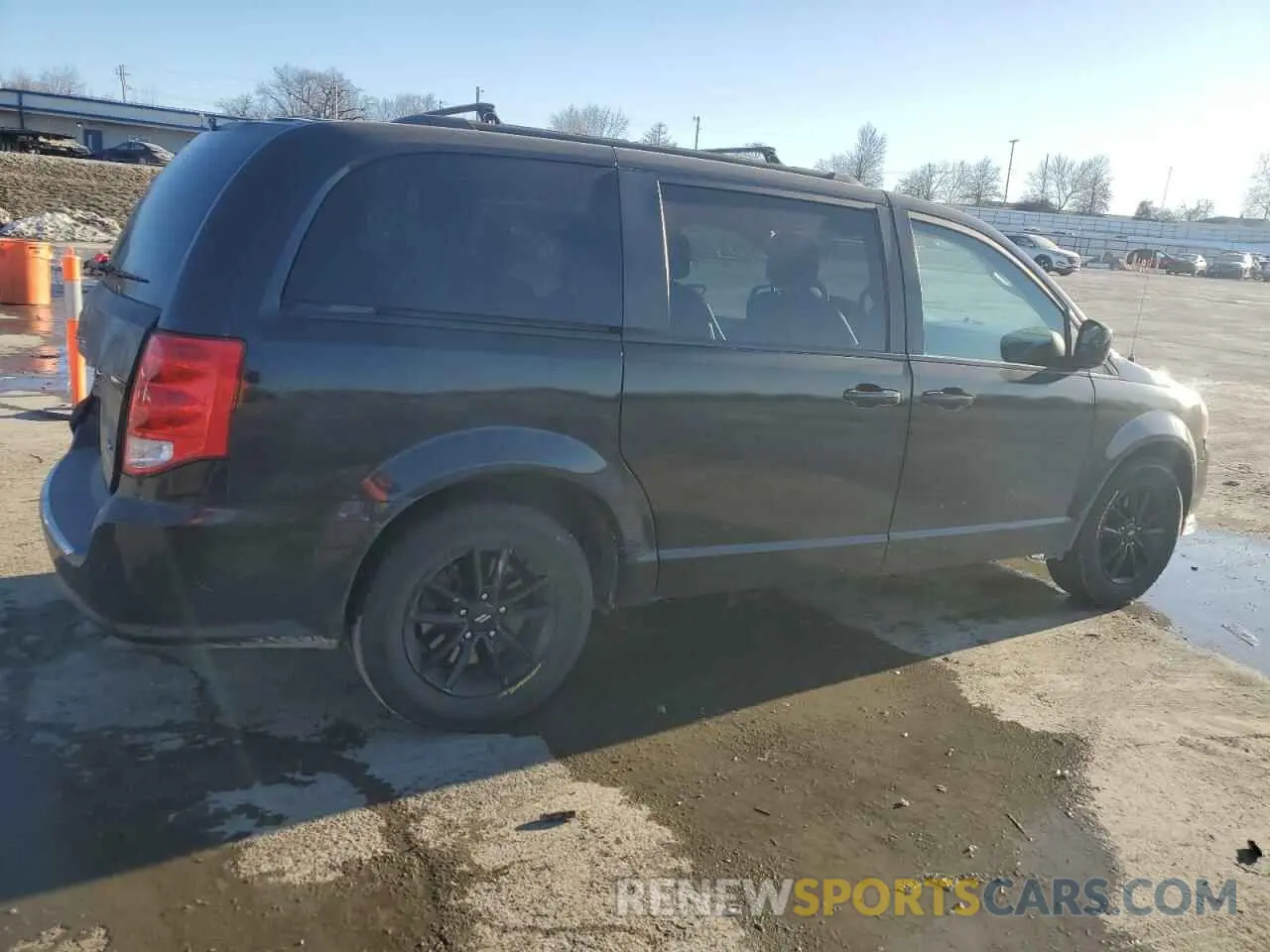 3 Photograph of a damaged car 2C4RDGEG6KR744558 DODGE CARAVAN 2019