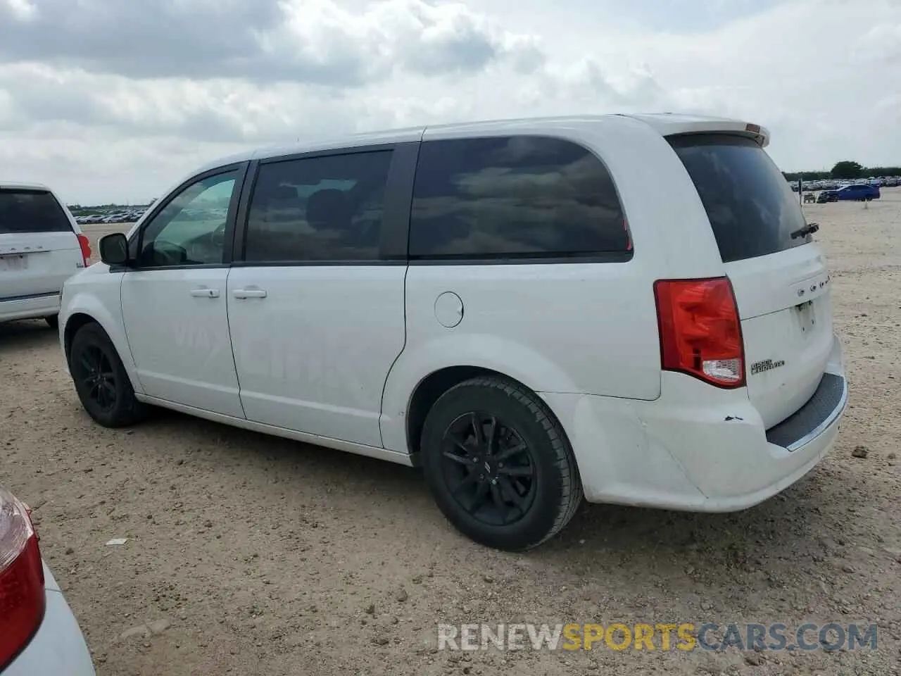 2 Photograph of a damaged car 2C4RDGEG6KR768892 DODGE CARAVAN 2019