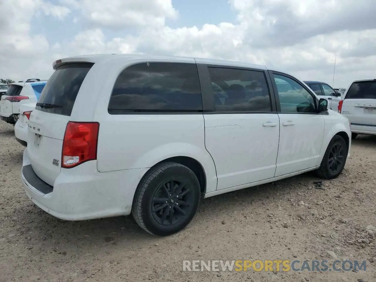 3 Photograph of a damaged car 2C4RDGEG6KR768892 DODGE CARAVAN 2019