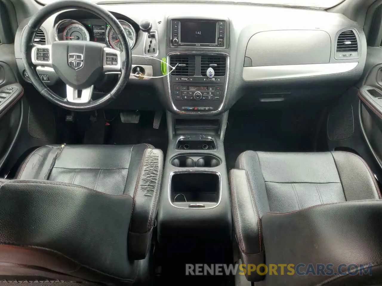 8 Photograph of a damaged car 2C4RDGEG6KR768892 DODGE CARAVAN 2019
