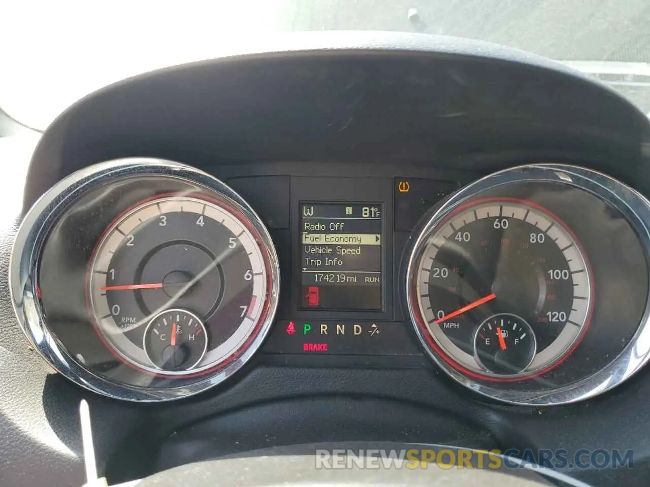 9 Photograph of a damaged car 2C4RDGEG7KR618211 DODGE CARAVAN 2019