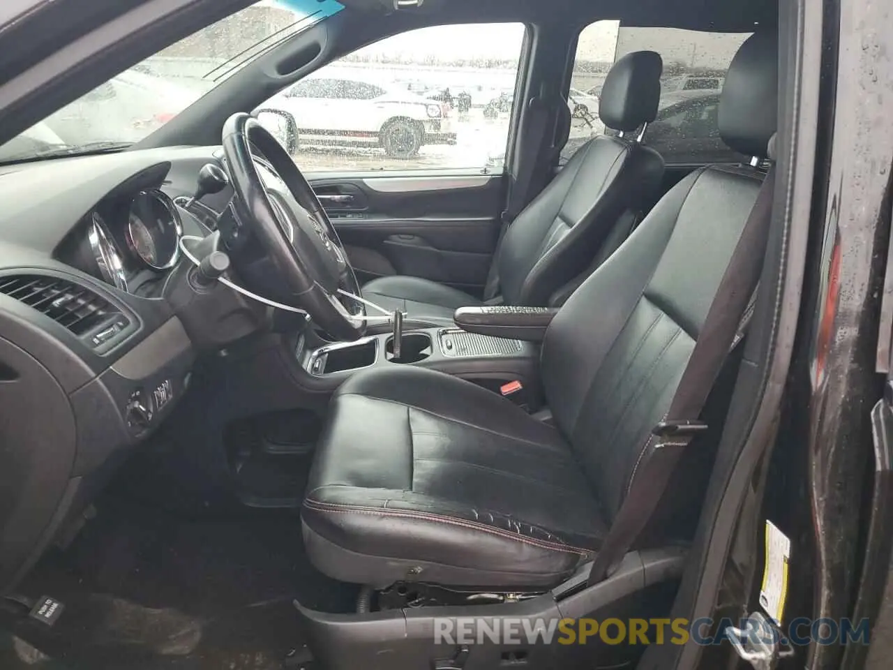 7 Photograph of a damaged car 2C4RDGEG7KR646252 DODGE CARAVAN 2019