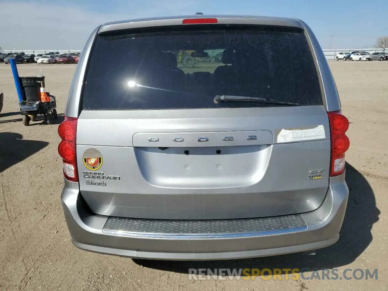 6 Photograph of a damaged car 2C4RDGEG8KR534351 DODGE CARAVAN 2019