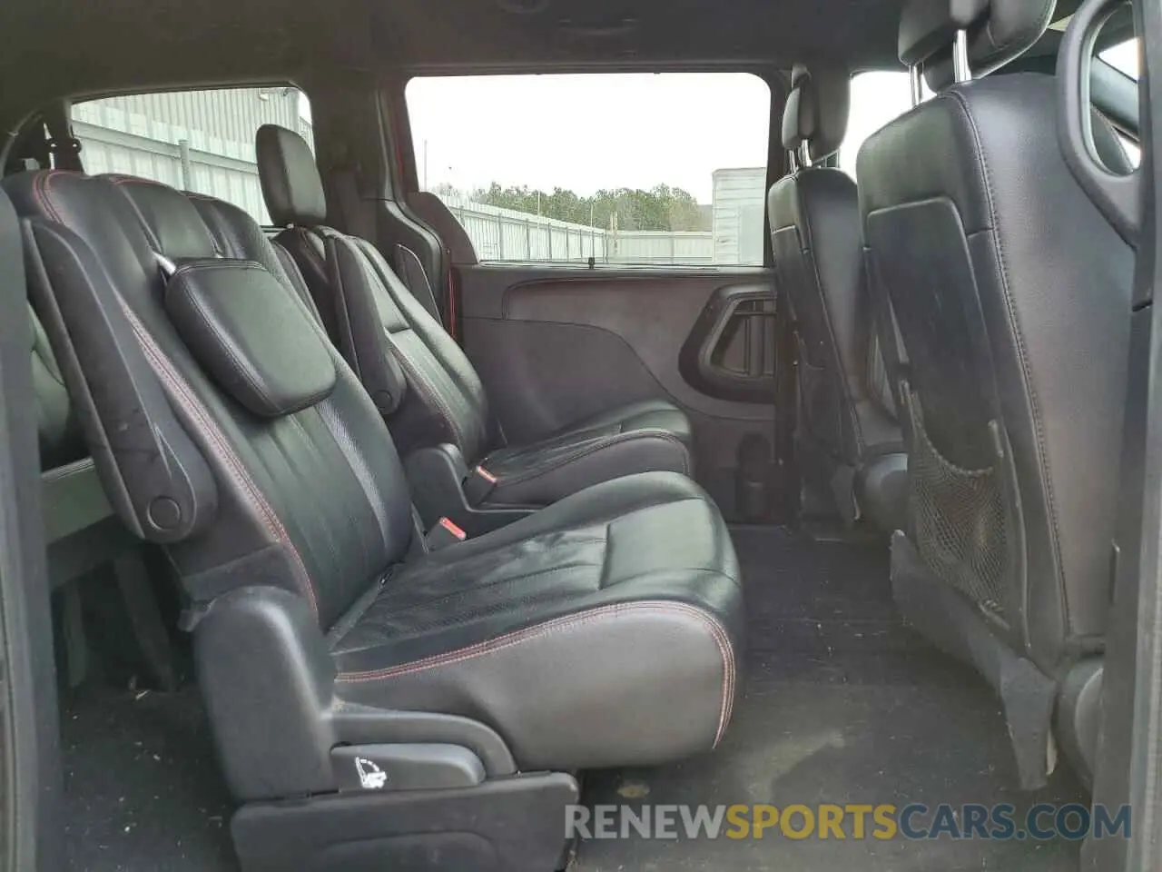 11 Photograph of a damaged car 2C4RDGEG8KR535502 DODGE CARAVAN 2019