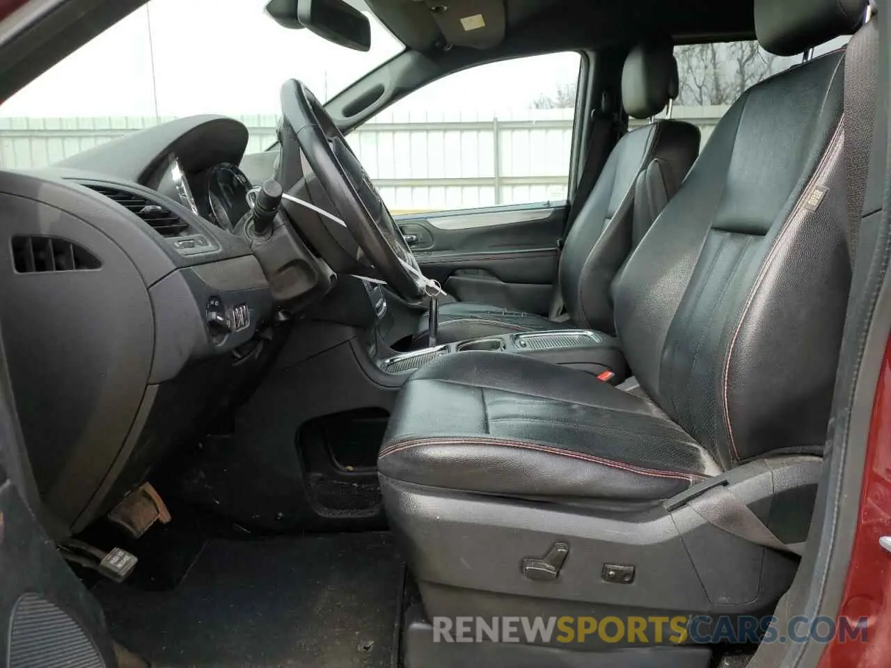 7 Photograph of a damaged car 2C4RDGEG8KR535502 DODGE CARAVAN 2019