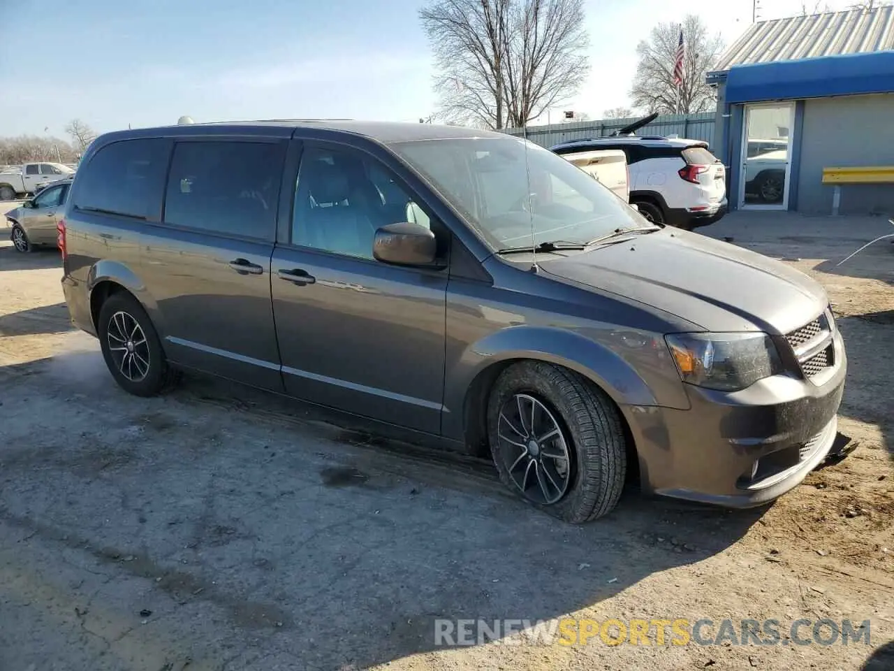 4 Photograph of a damaged car 2C4RDGEG8KR623532 DODGE CARAVAN 2019