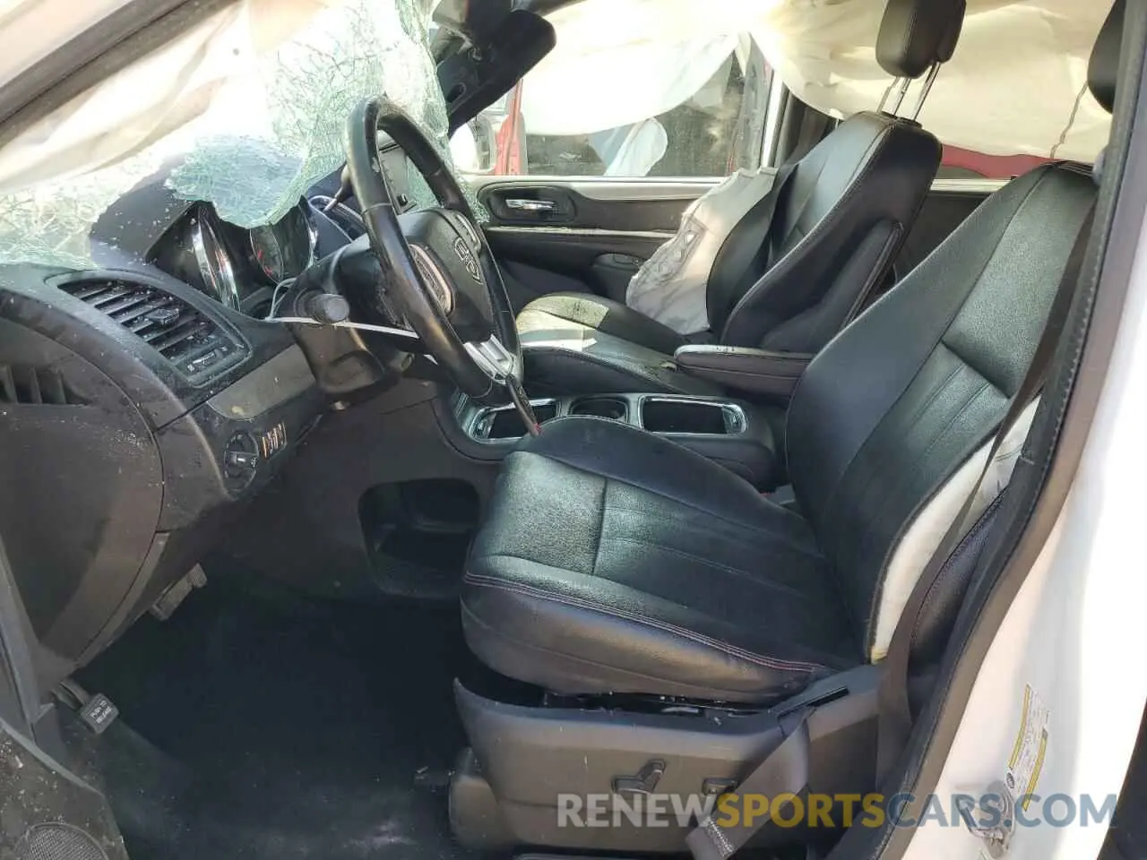 7 Photograph of a damaged car 2C4RDGEG8KR769879 DODGE CARAVAN 2019