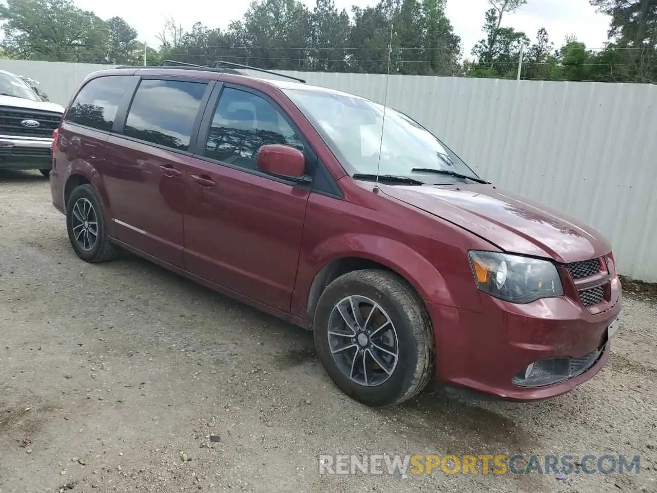 4 Photograph of a damaged car 2C4RDGEG9KR511502 DODGE CARAVAN 2019