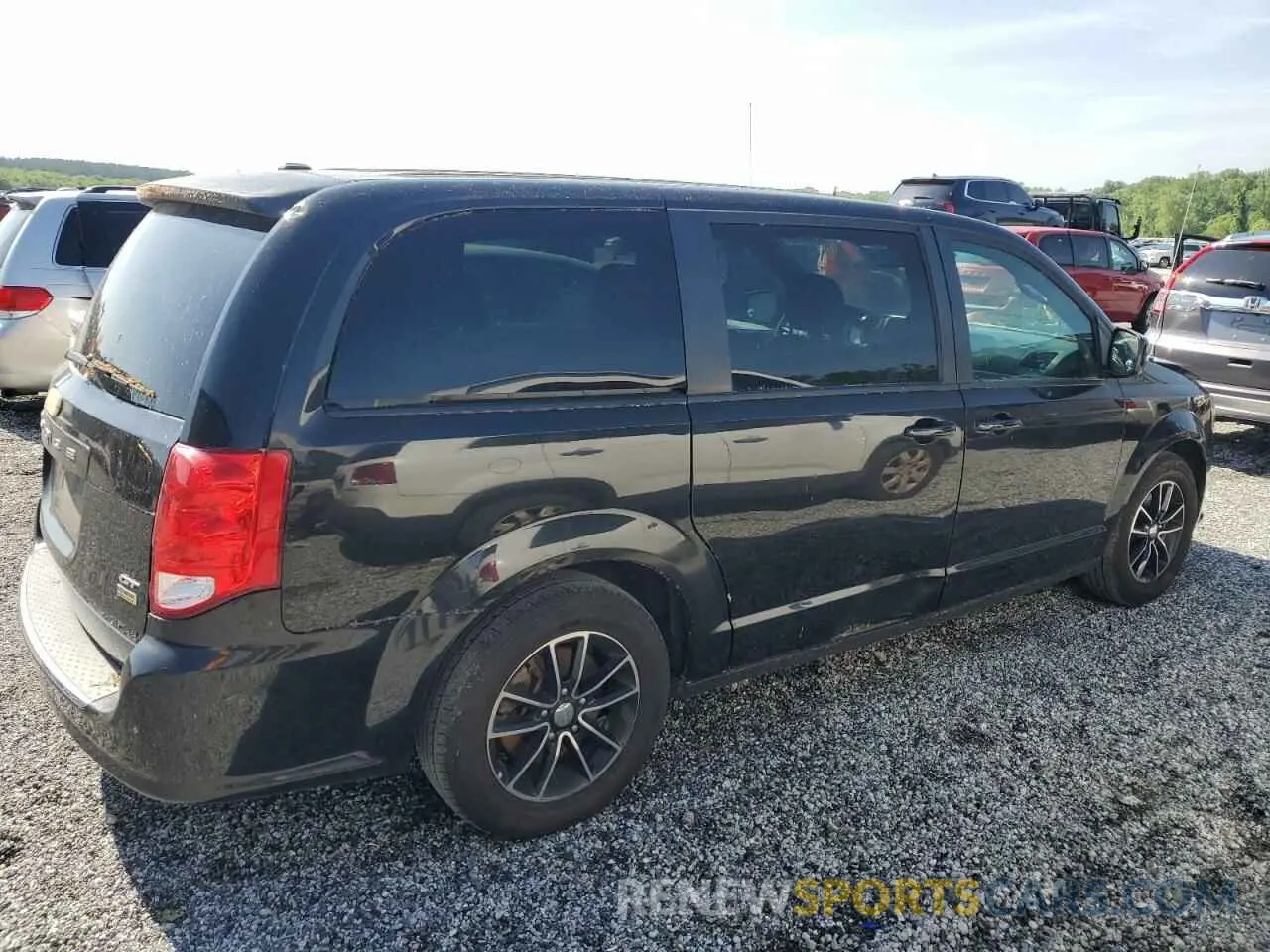 3 Photograph of a damaged car 2C4RDGEG9KR538148 DODGE CARAVAN 2019