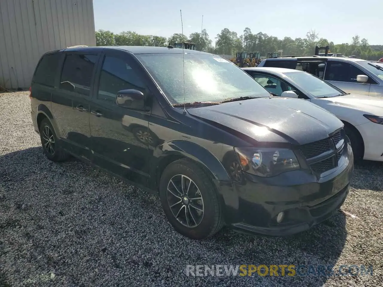 4 Photograph of a damaged car 2C4RDGEG9KR538148 DODGE CARAVAN 2019