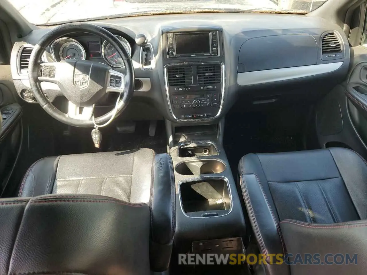 8 Photograph of a damaged car 2C4RDGEG9KR538148 DODGE CARAVAN 2019