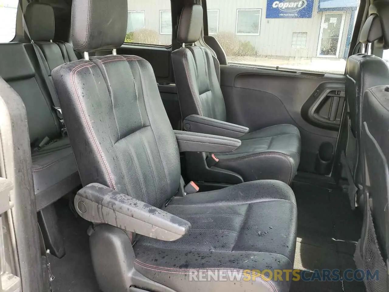 11 Photograph of a damaged car 2C4RDGEG9KR567908 DODGE CARAVAN 2019