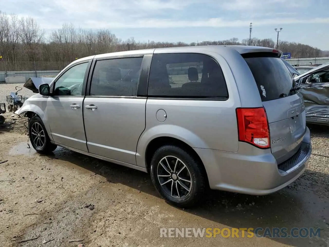 2 Photograph of a damaged car 2C4RDGEG9KR567908 DODGE CARAVAN 2019