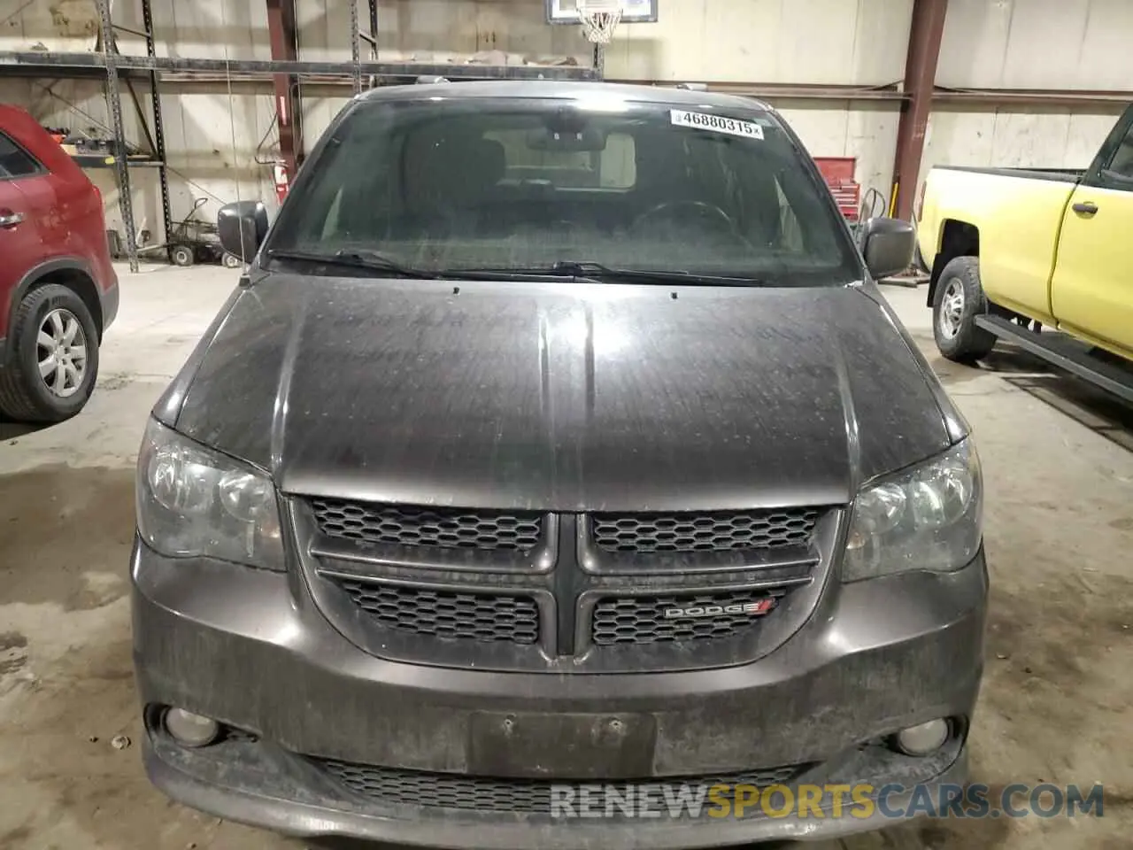 5 Photograph of a damaged car 2C4RDGEG9KR611020 DODGE CARAVAN 2019