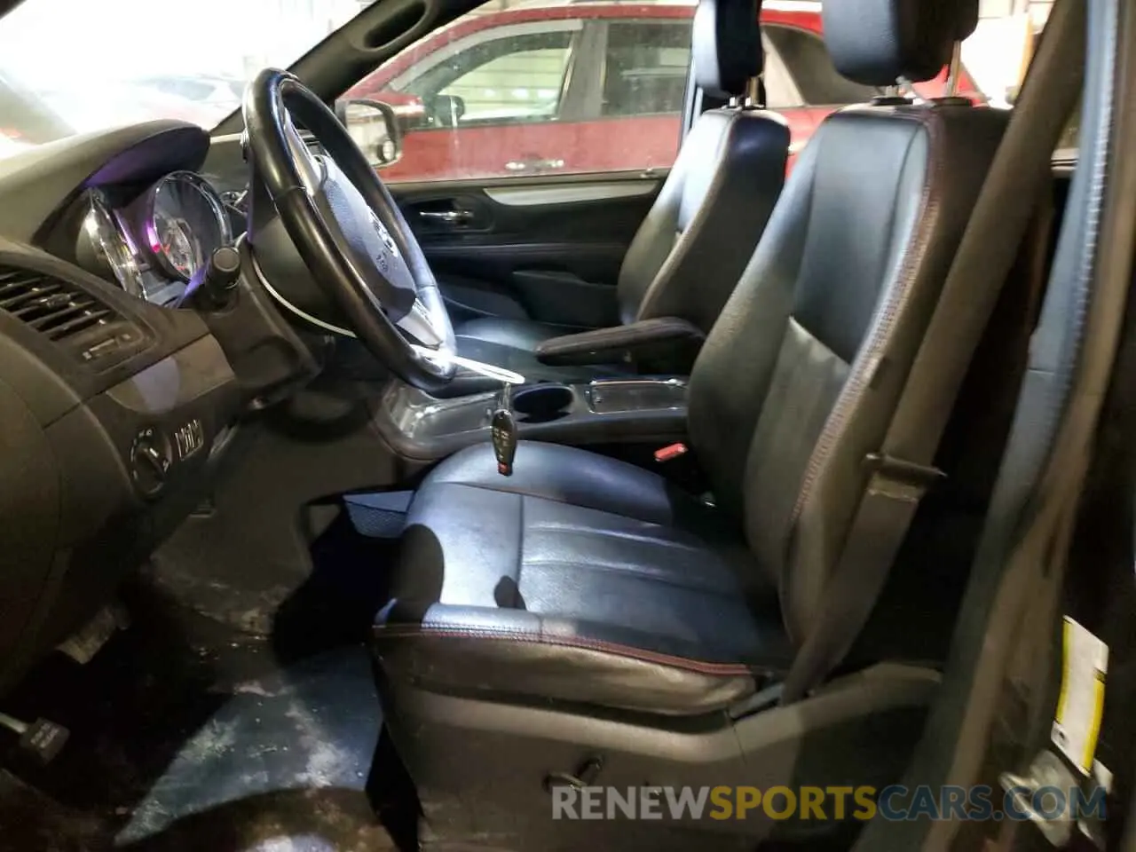7 Photograph of a damaged car 2C4RDGEG9KR611020 DODGE CARAVAN 2019