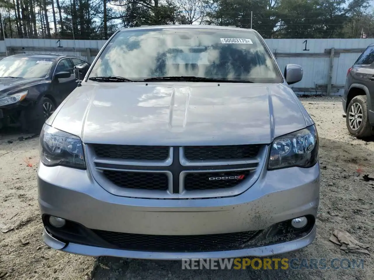 5 Photograph of a damaged car 2C4RDGEG9KR611597 DODGE CARAVAN 2019