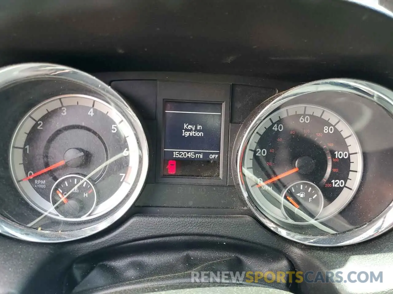 9 Photograph of a damaged car 2C4RDGEG9KR646835 DODGE CARAVAN 2019